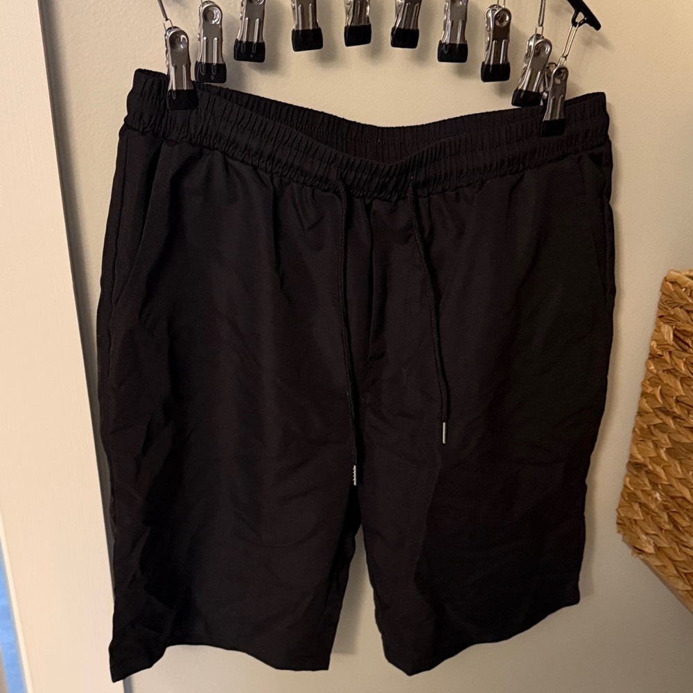 Classic Black Athletic Men's Shorts